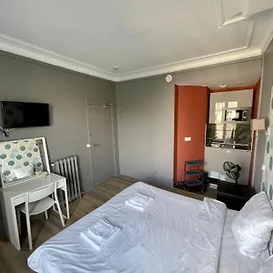 Le17 Furnished 2*, París Francia